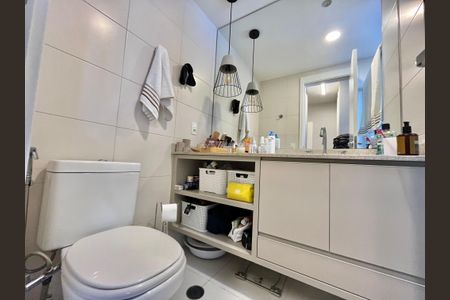 Apartamento à venda com 89m², 3 quartos e 2 vagasBanheiro da Suíte