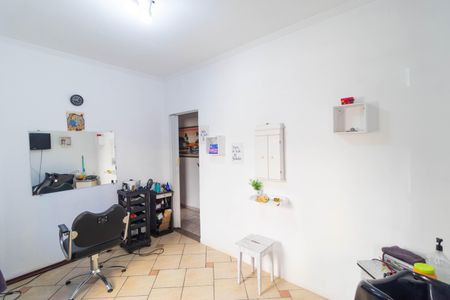 Casa à venda com 415m², 2 quartos e 2 vagas Casa à venda com 415m², 2 quartos e 2 vagasSala