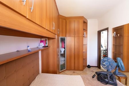 Casa à venda com 415m², 2 quartos e 2 vagas Casa à venda com 415m², 2 quartos e 2 vagasSuíte