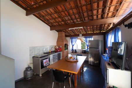 Casa à venda com 415m², 2 quartos e 2 vagas Casa à venda com 415m², 2 quartos e 2 vagasÁrea Gourmet