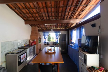 Casa à venda com 415m², 2 quartos e 2 vagas Casa à venda com 415m², 2 quartos e 2 vagasÁrea Gourmet