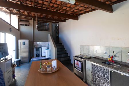 Casa à venda com 415m², 2 quartos e 2 vagas Casa à venda com 415m², 2 quartos e 2 vagasÁrea Gourmet