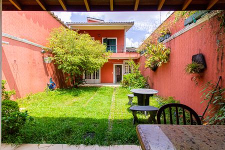 Casa à venda com 300m², 3 quartos e 1 vagaÁrea externa / Churrasqueira