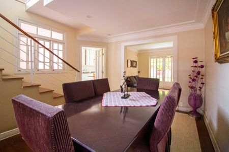 Casa à venda com 300m², 3 quartos e 1 vagaSala de Jantar