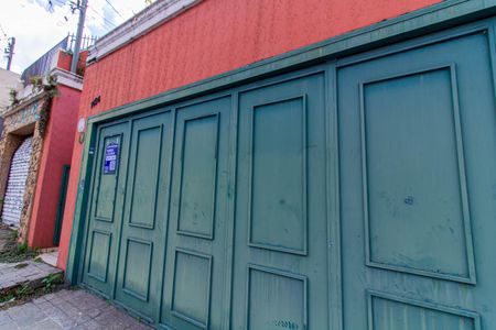 Casa à venda com 300m², 3 quartos e 1 vagaFachada + Plaquinha