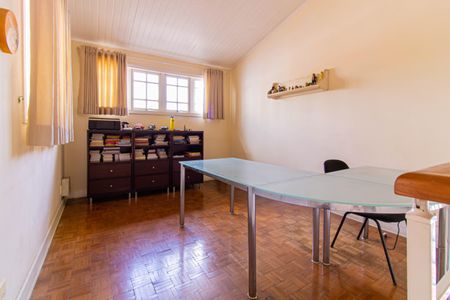 Casa à venda com 300m², 3 quartos e 1 vagaEscritório