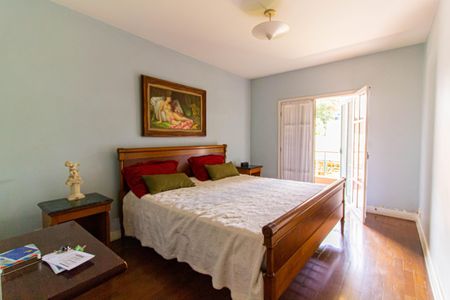 Casa à venda com 300m², 3 quartos e 1 vagaSuíte