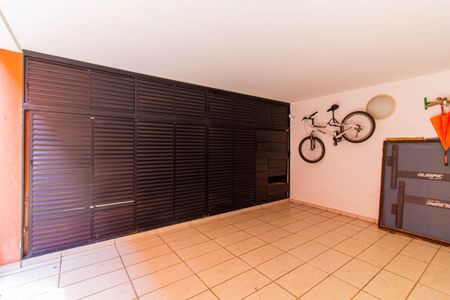 Casa à venda com 300m², 3 quartos e 1 vagaGaragem