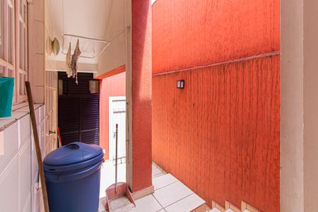 Casa à venda com 300m², 3 quartos e 1 vagaÁrea de Serviço