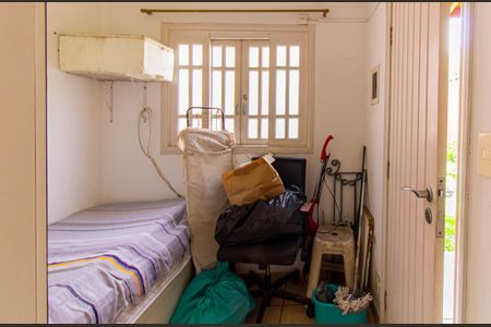 Casa à venda com 300m², 3 quartos e 1 vagaQuarto / Banheiro de Serviço