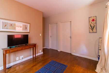 Casa à venda com 300m², 3 quartos e 1 vagaSala de TV 2