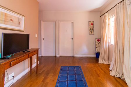 Casa à venda com 300m², 3 quartos e 1 vagaSala de TV 2