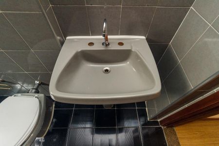Apartamento para alugar com 95m², 2 quartos e 1 vaga Apartamento para alugar com 95m², 2 quartos e 1 vagaBanheiro