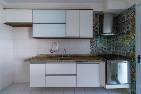 Apartamento à venda com 96m², 2 quartos e 2 vagas Apartamento à venda com 96m², 2 quartos e 2 vagasCozinha