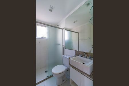 Apartamento à venda com 96m², 2 quartos e 2 vagas Apartamento à venda com 96m², 2 quartos e 2 vagasBanheiro da Suíte 2
