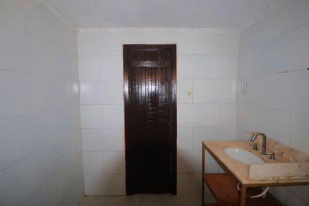 Casa à venda com 90m², 2 quartos e 1 vagaBanheiro 1
