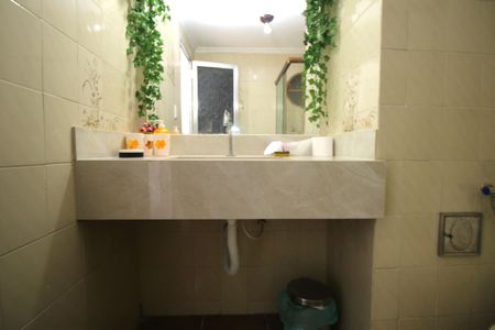 Casa à venda com 120m², 3 quartos e sem vagaBanheiro da Suíte