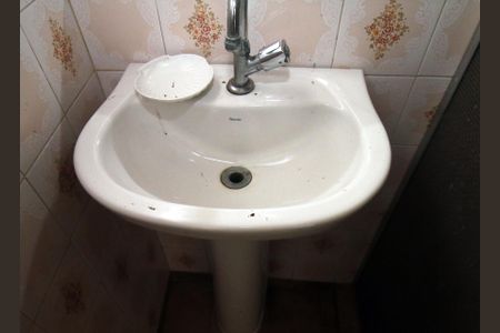 Casa à venda com 120m², 3 quartos e sem vagaBanheiro de serviço