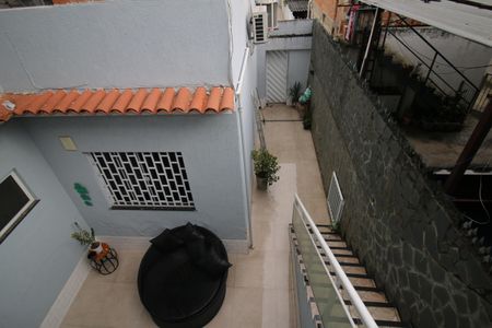 Casa à venda com 120m², 3 quartos e sem vagaQuintal fundos