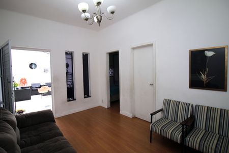 Casa à venda com 120m², 3 quartos e sem vagaSala