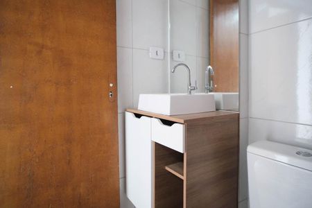 Casa para alugar com 42m², 2 quartos e sem vagaBanheiro