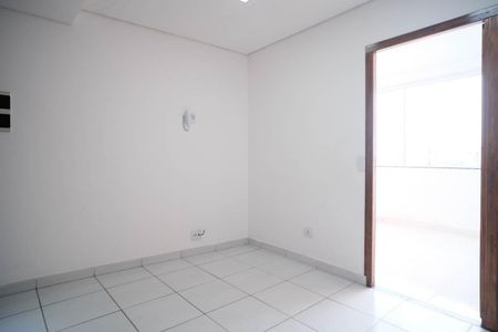 Casa para alugar com 42m², 2 quartos e sem vagaSala