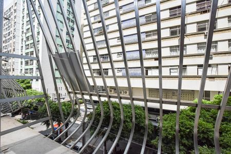 Apartamento à venda com 80m², 2 quartos e sem vagaVista Sala