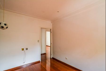Apartamento à venda com 150m², 4 quartos e 1 vagaQuarto 2