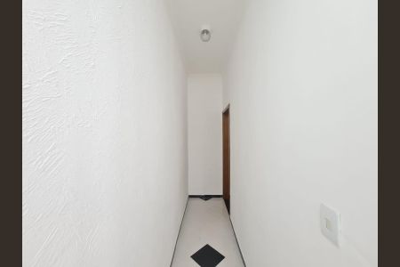 Casa para alugar com 90m², 1 quarto e sem vaga Casa para alugar com 90m², 1 quarto e sem vagaCorredor acesso ao quarto