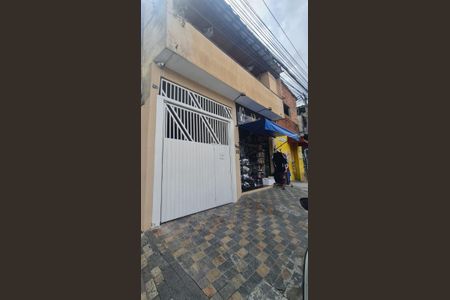 Casa para alugar com 90m², 1 quarto e sem vaga Casa para alugar com 90m², 1 quarto e sem vagaFachada