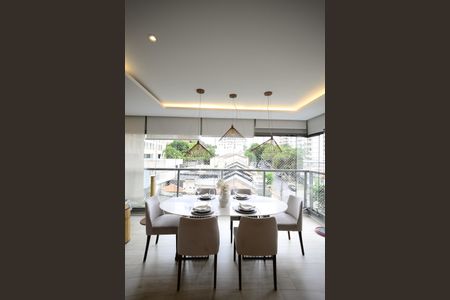 Apartamento para alugar com 85m², 2 quartos e 2 vagasVaranda