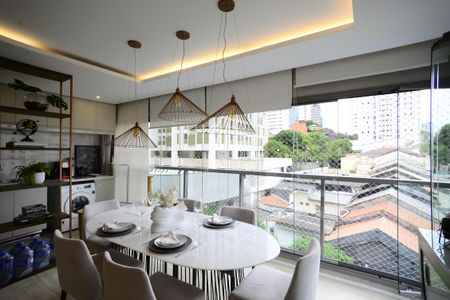 Apartamento para alugar com 85m², 2 quartos e 2 vagasVaranda