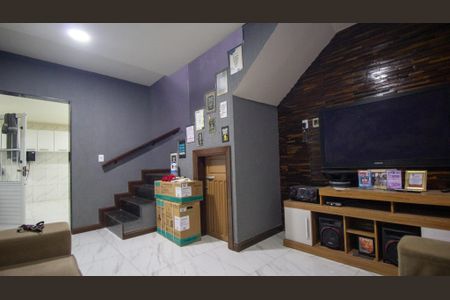 Casa para alugar com 250m², 2 quartos e 1 vaga Casa para alugar com 250m², 2 quartos e 1 vagaSala