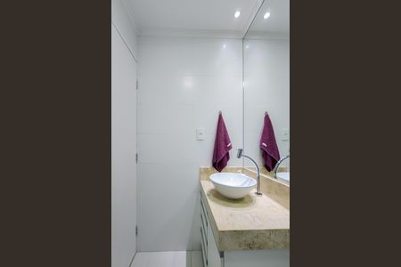 Apartamento à venda com 56m², 2 quartos e 1 vagaBanheiro Social