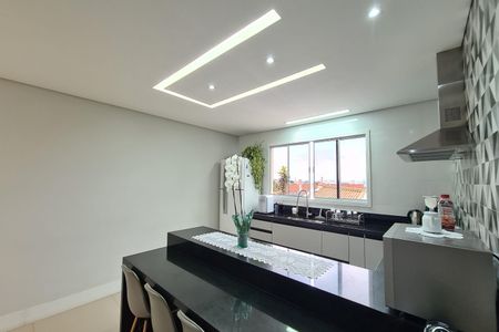 Casa à venda com 222m², 3 quartos e 3 vagasCozinha