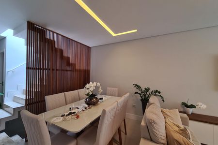 Casa à venda com 222m², 3 quartos e 3 vagasSala