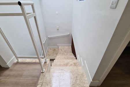 Casa à venda com 222m², 3 quartos e 3 vagasBanheiro