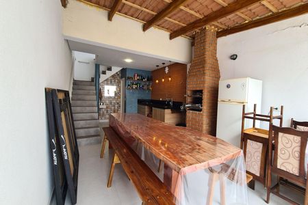 Casa à venda com 222m², 3 quartos e 3 vagasChurrasqueira