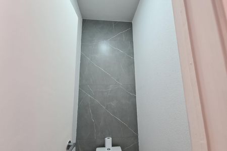 Casa à venda com 222m², 3 quartos e 3 vagas churrasqueira - Banheiro