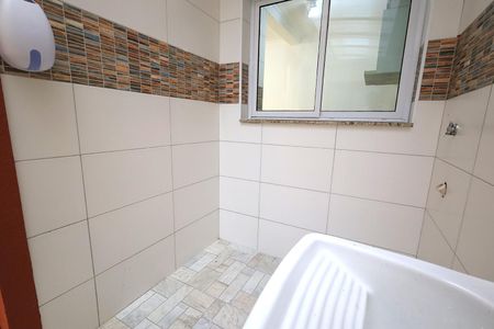 Apartamento à venda com 70m², 2 quartos e 1 vagaÁrea de Serviço