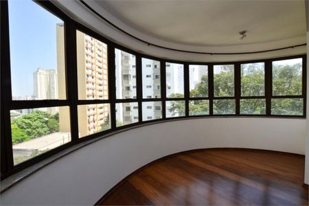 Apartamento à venda com 280m², 4 quartos e 4 vagasFoto 01