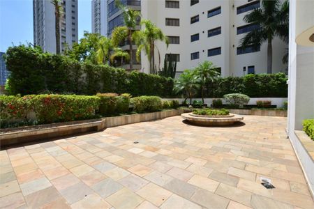 Apartamento à venda com 280m², 4 quartos e 4 vagasFoto 01