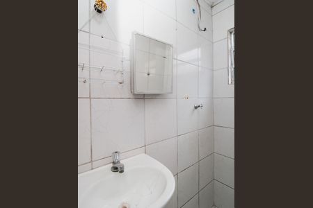 Casa para alugar com 30m², 1 quarto e sem vagaBanheiro