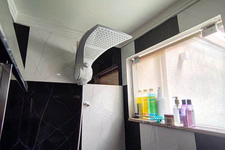 Casa à venda com 298m², 3 quartos e 3 vagasBanheiro da Suíte 2