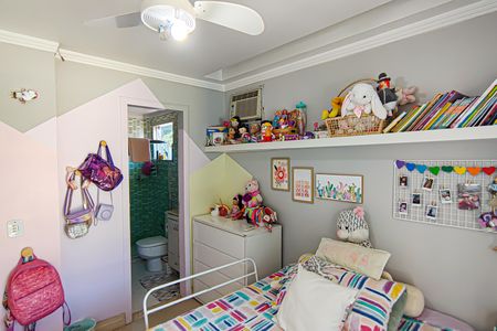 Casa à venda com 298m², 3 quartos e 3 vagasSuíte 3