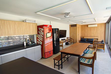 Casa à venda com 298m², 3 quartos e 3 vagasSalão de Festas