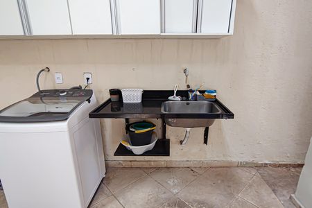 Casa à venda com 298m², 3 quartos e 3 vagasÁrea de Serviço