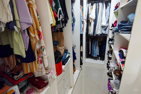 Casa à venda com 298m², 3 quartos e 3 vagasCloset da suíte 2