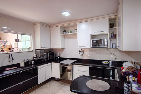 Casa à venda com 298m², 3 quartos e 3 vagasCozinha