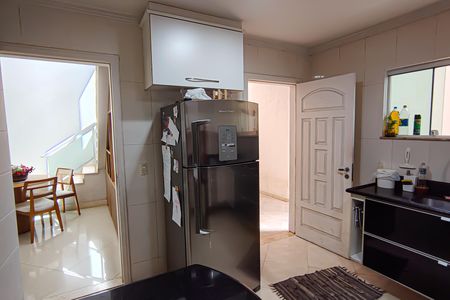 Casa à venda com 298m², 3 quartos e 3 vagasCozinha